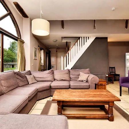 Spacious Holiday Home In Lierneux With Garden Esterno foto
