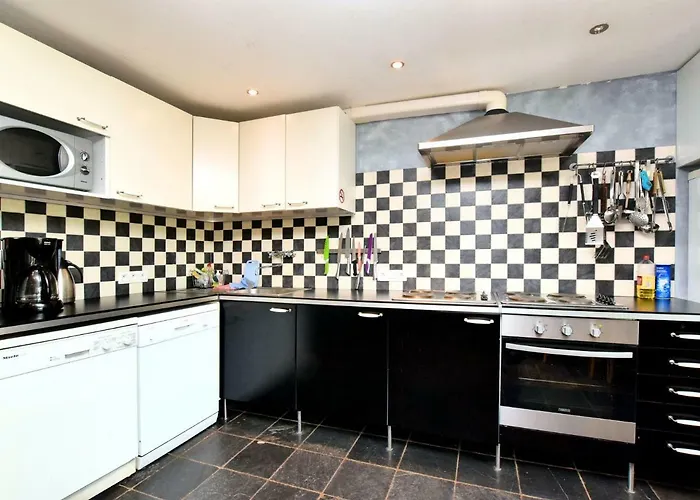 Spacious Holiday Home In Lierneux With Garden